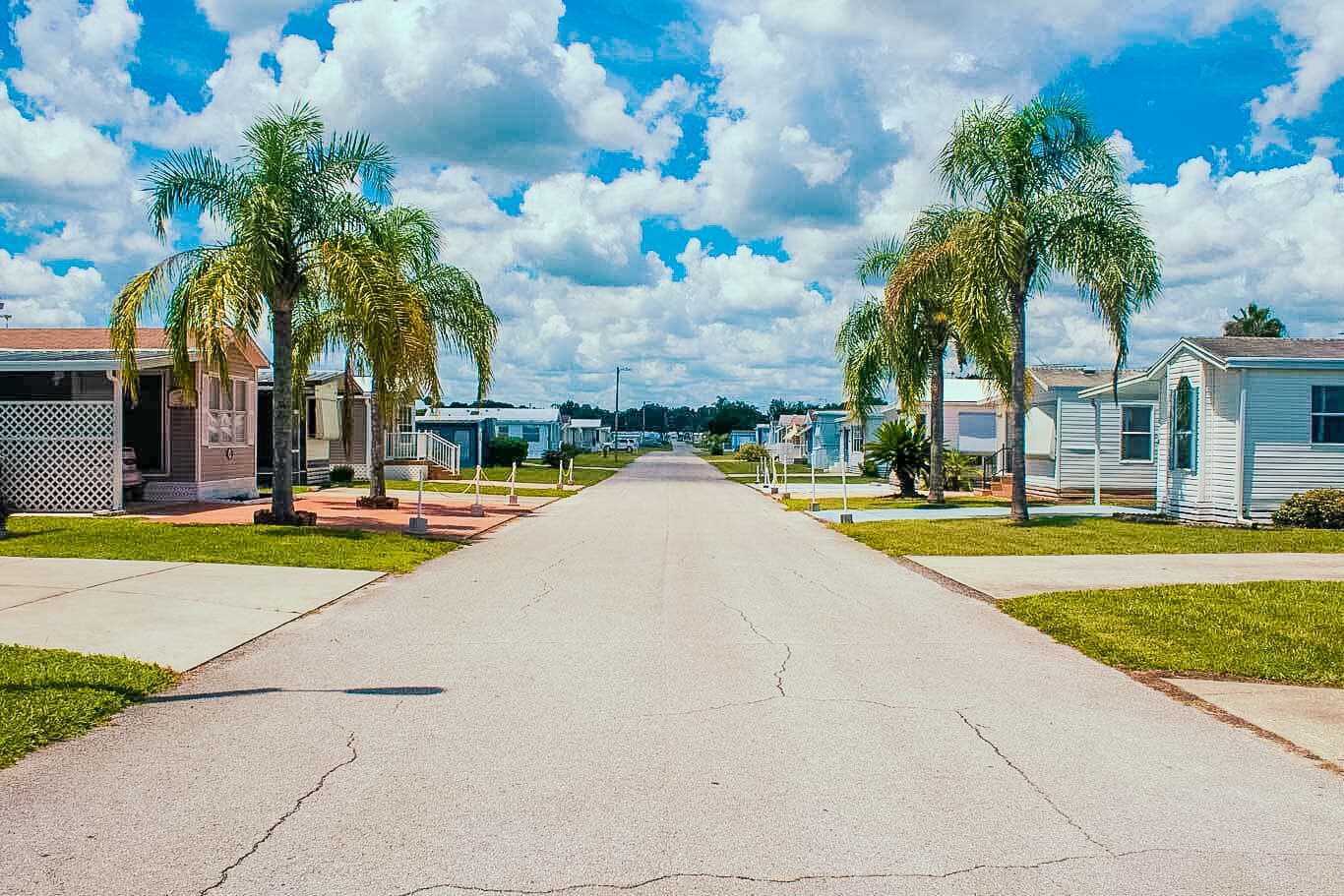 3 Star, 495+/- Site, RV Resort in Florida