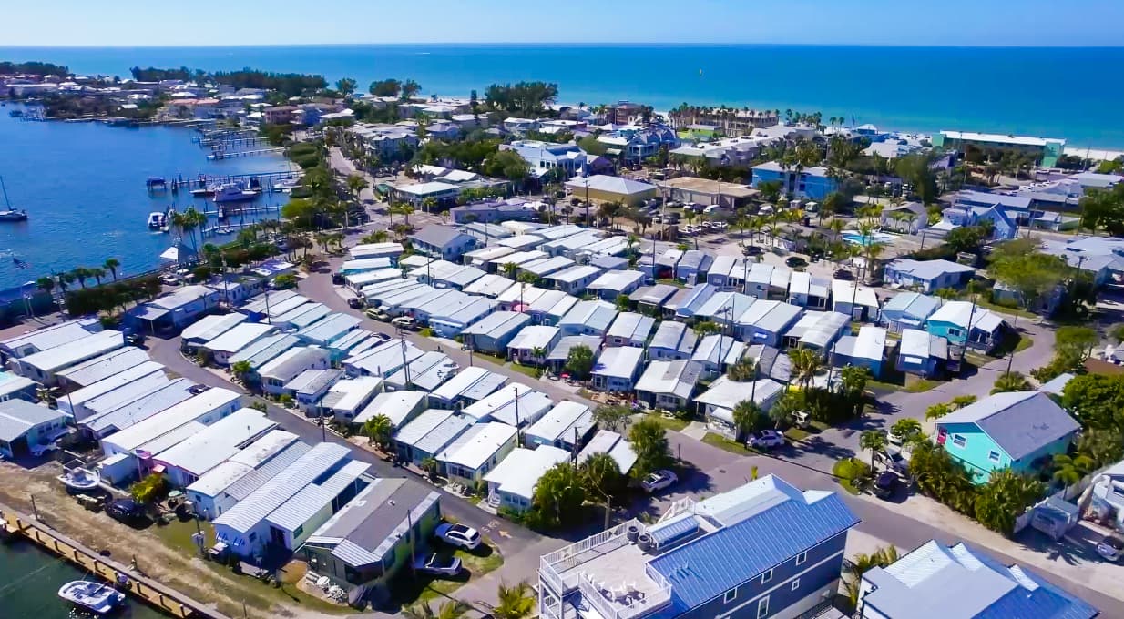 3 Star, 75-100 Site MHC in St. Pete-Sarasota FL
