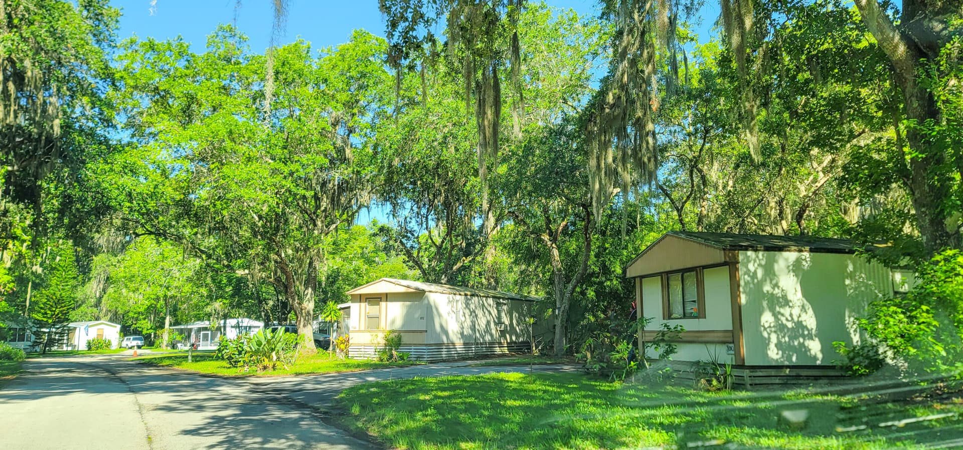 3 Star, 150 +/- Site MHC in New Smyrna Beach FL