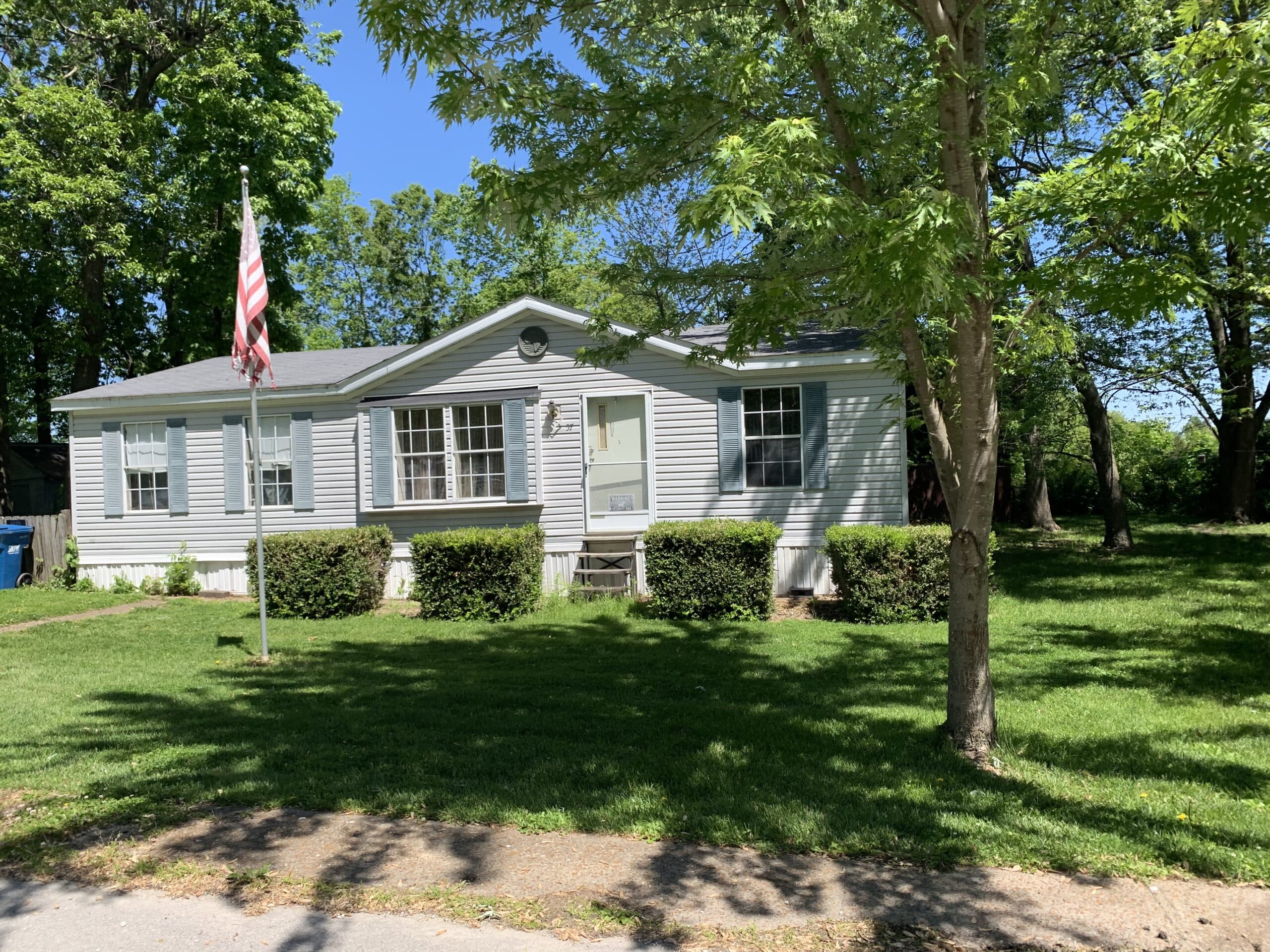 3 Star, 1000+/- Site 13 MHC Portfolio Across KS, MO, & IL