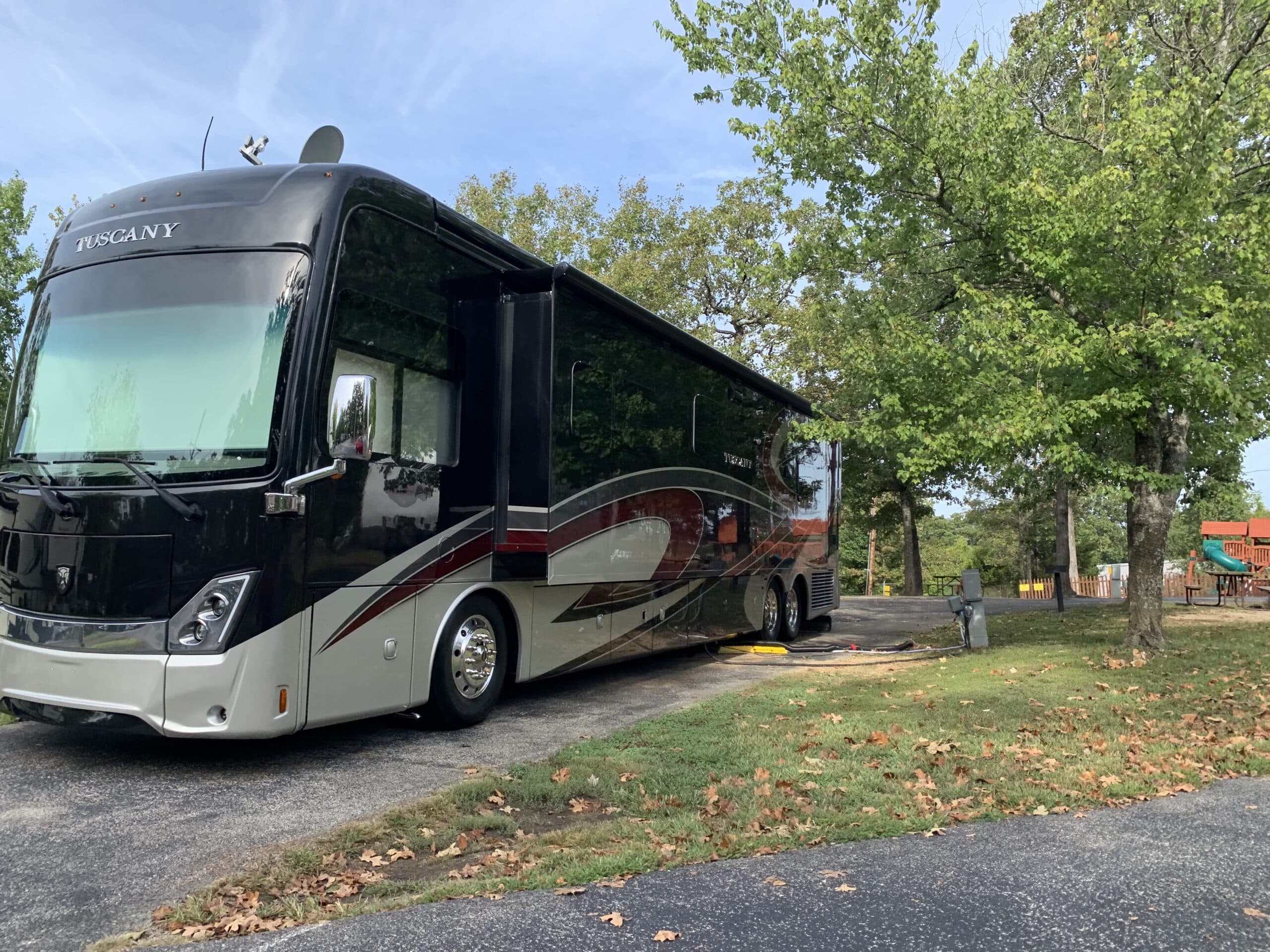 4 Star, 150 +/- Sites Missouri High Quality RV Resort